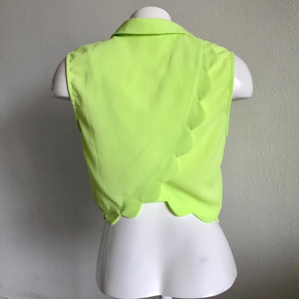 Lush Neon Green Scalloped Crop Top - Picture 4 of 14